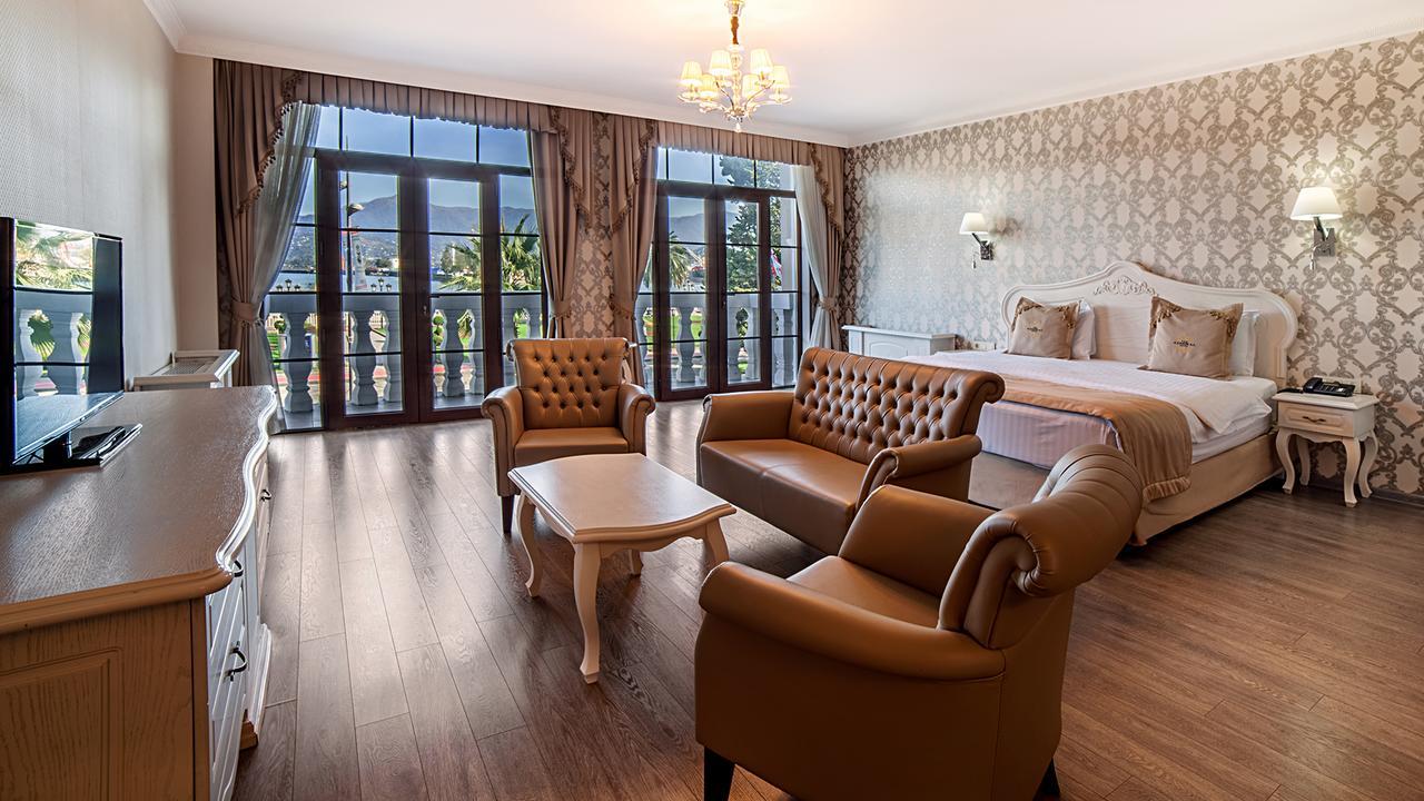 The Admiral Hotel Batumi Exterior foto